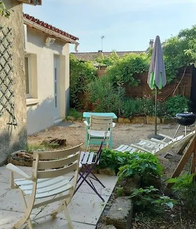 Holiday home Maisonnette En Provence Climatisee, Wifi, Parking *